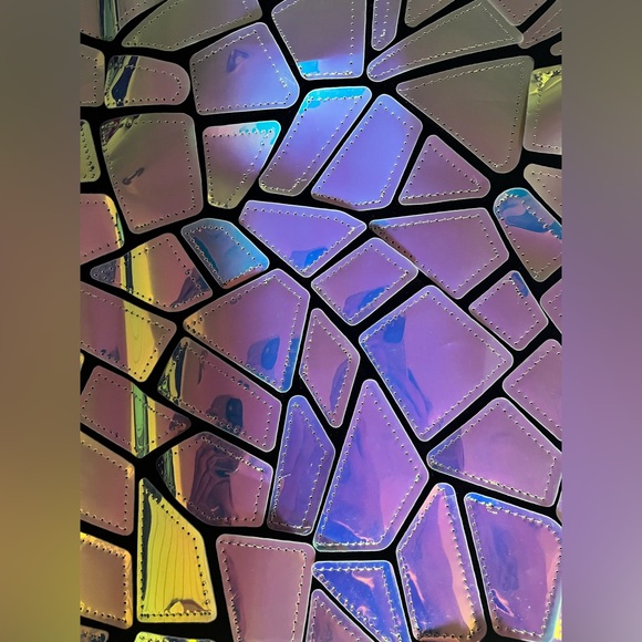 SHEIN Reflective Geometric Pattern Set - Picture 3 of 5